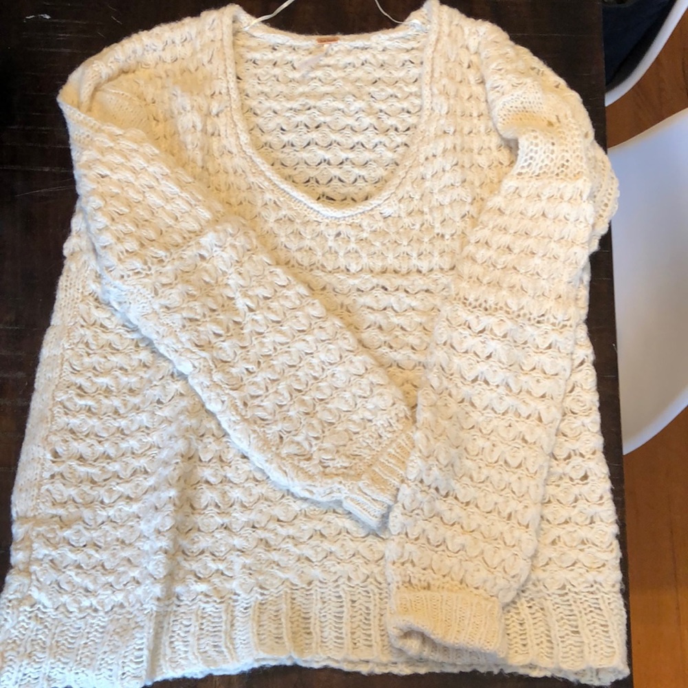 Free People oversized soft sweater in small
